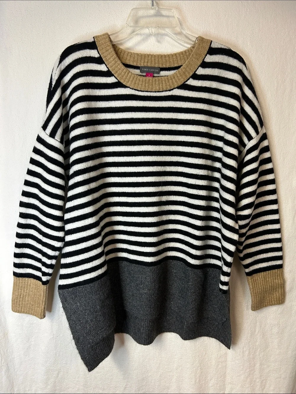 Vince Camuto Women's Sweater - Black & White Tan Trim Size L